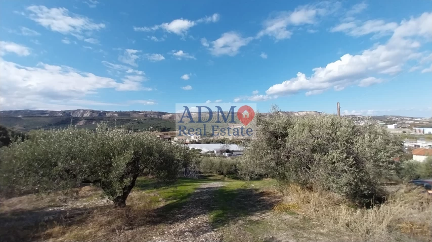 Πωλείται - Οικόπεδο για πολλές χρήσεις Μαλάδες