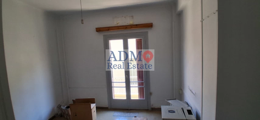 Ενοικιάζεται - Μεγάλος επαγγελματικός χώρος Κέντρο