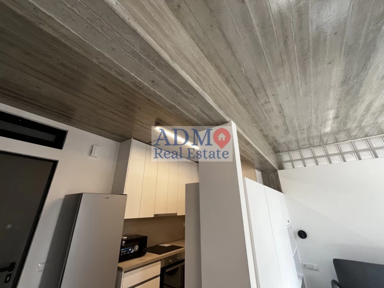 Ενοικιάζεται - Μονόχωρη γκαρσονιέρα νεόδμητη πρώτης ενοικίασης Μασταμπάς