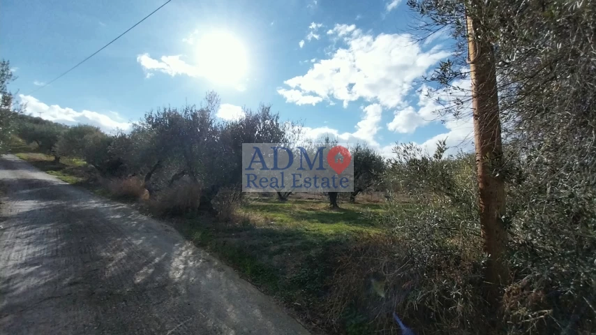 Πωλείται - Οικόπεδο για πολλές χρήσεις Μαλάδες