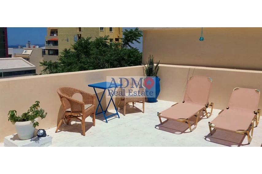 Πωλείται - Νεοκλασικό Κτίριο στο Κέντρο της Πόλης - Neoclassical building in the heart of the Town