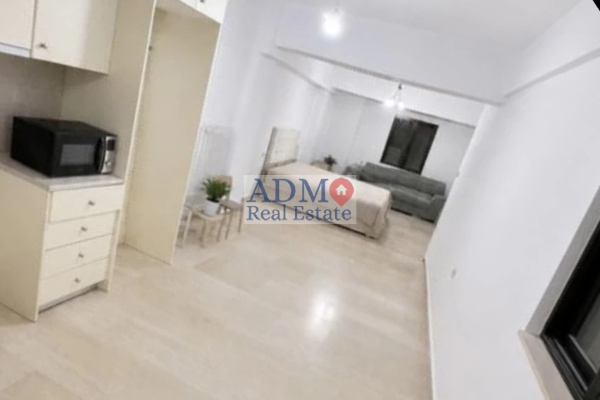 Μεγάλο Δυάρι επιπλωμένο Πόρος