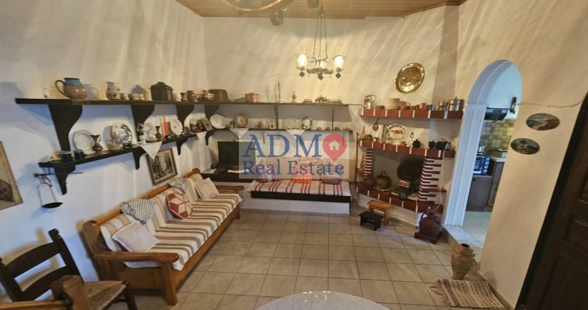Παραδοσιακή μονοκατοικία κοντά στο Ηράκλειο - Traditional village house near Heraklion