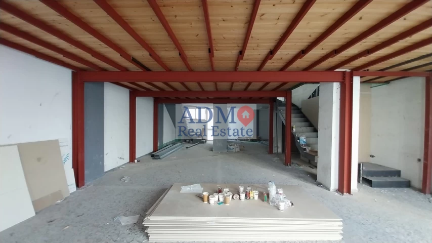 Kατάστημα σε Εμπορικό δρομο με Βιτρίνα 10μ. Δειλινά