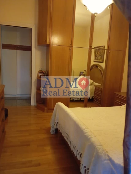 Ενοικιάζεται - Τεσσάρι οροφοδιαμέρισμα με τζάκι Πλατεία Σινάνη