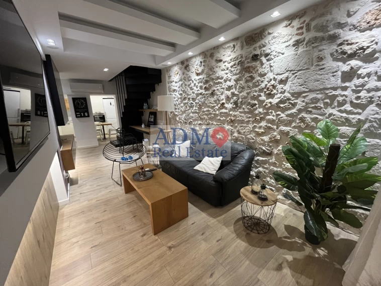 Πωλείται - Πετρόχτιστη μονοκατοικία μεζονέτα στο Κέντρο Ηρακλείου