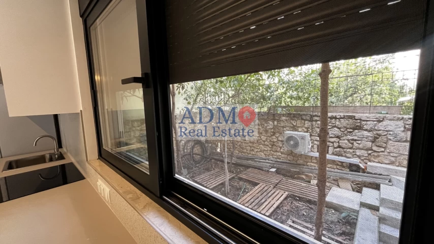 Ενοικιάζεται - Ανακαινισμένη Δίχωρη γκαρσονιέρα πλήρως εξοπλισμένη Μασταμπάς