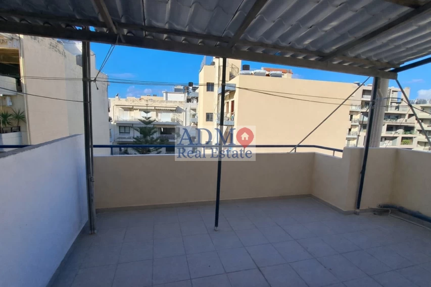 Ενοικιάζεται - Studio-γκαρσονιέρα ρετιρέ Τρία Πεύκα