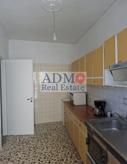 Ενοικιάζεται - Δίχωρη γκαρσονιέρα ημιηλεκτρικά εξοπλισμένη Κέντρο