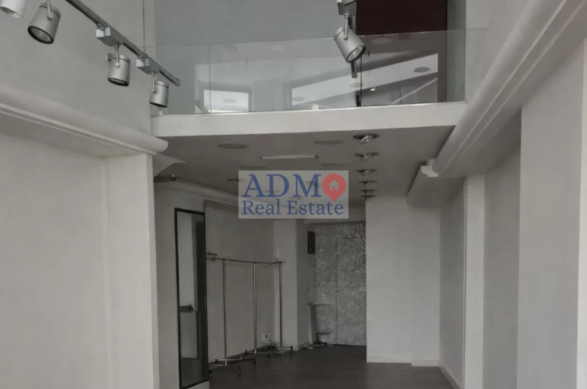 Κατάστημα σε κεντρικό δρόμο στο Κέντρο της Πόλης.