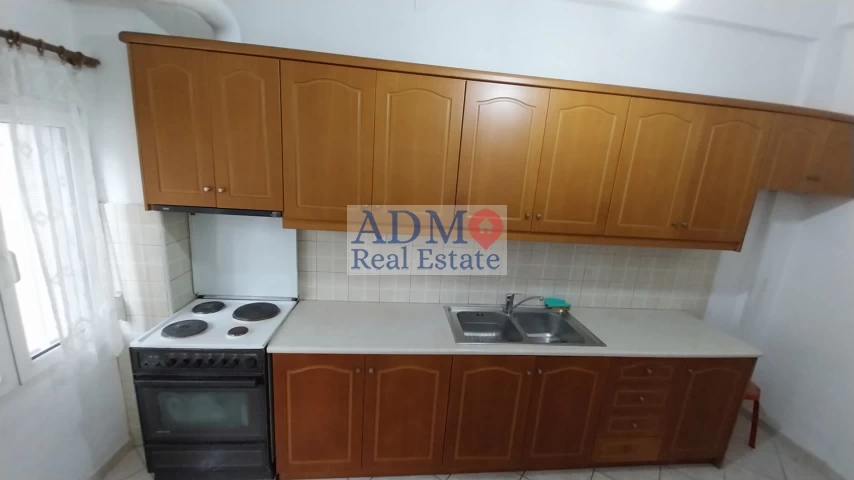 Πωλείται - Τριάρι Ισόγειο διαμέρισμα Κατσαμπάς