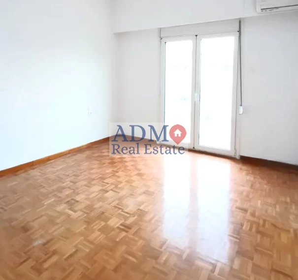 Ενοικιάζεται - Τριάρι Aνακαινισμένο Τρία Πεύκα