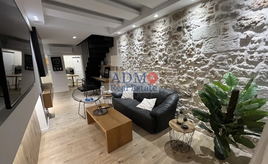 Πετρόχτιστη μονοκατοικία μεζονέτα στο Κέντρο Ηρακλείου