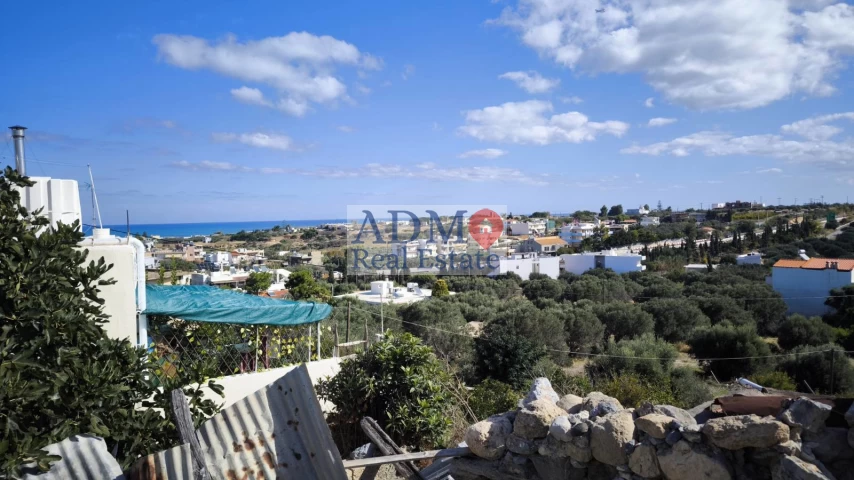 Πωλείται - Παλαιά μονοκατοικία στις Γούρνες - Old Stone Built Detached House