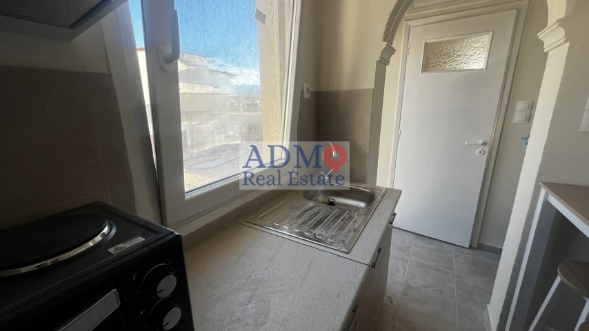 Ενοικιάζεται - Μονόχωρη γκαρσονιέρα πλήρως εξοπλισμένη Χανιώπορτα