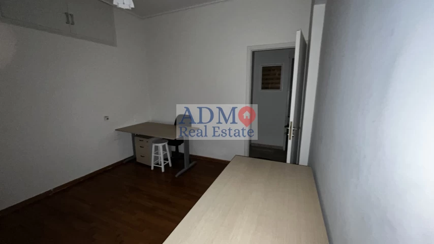 Ενοικιάζεται - Τεσσάρι πλήρως εξοπλισμένο Πατέλες