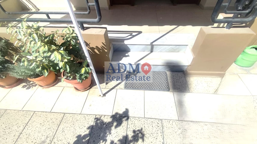 Ενοικιάζεται - Ευρύχωρο Τριάρι ημιηλεκτρικά εξοπλισμένο  Θέρισος