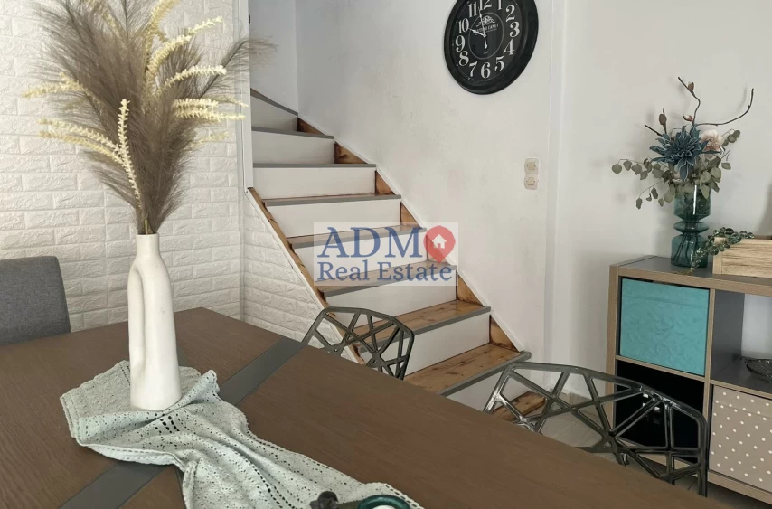 Ενοικιάζεται - Μεζονέτα πλήρως εξοπλισμένη Ατσαλένιο